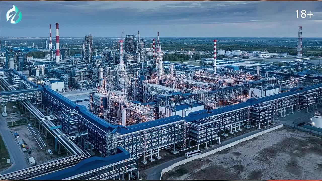 В первые дни нового года пообщались в студии "Геоэнергетика ИНФО" с зампредом комитета по энергетике ГД РФ Юрием Станкевичем : обсудили причины топливного кризиса 2025 года и реальную ситуацию с защитой российских НПЗ от...