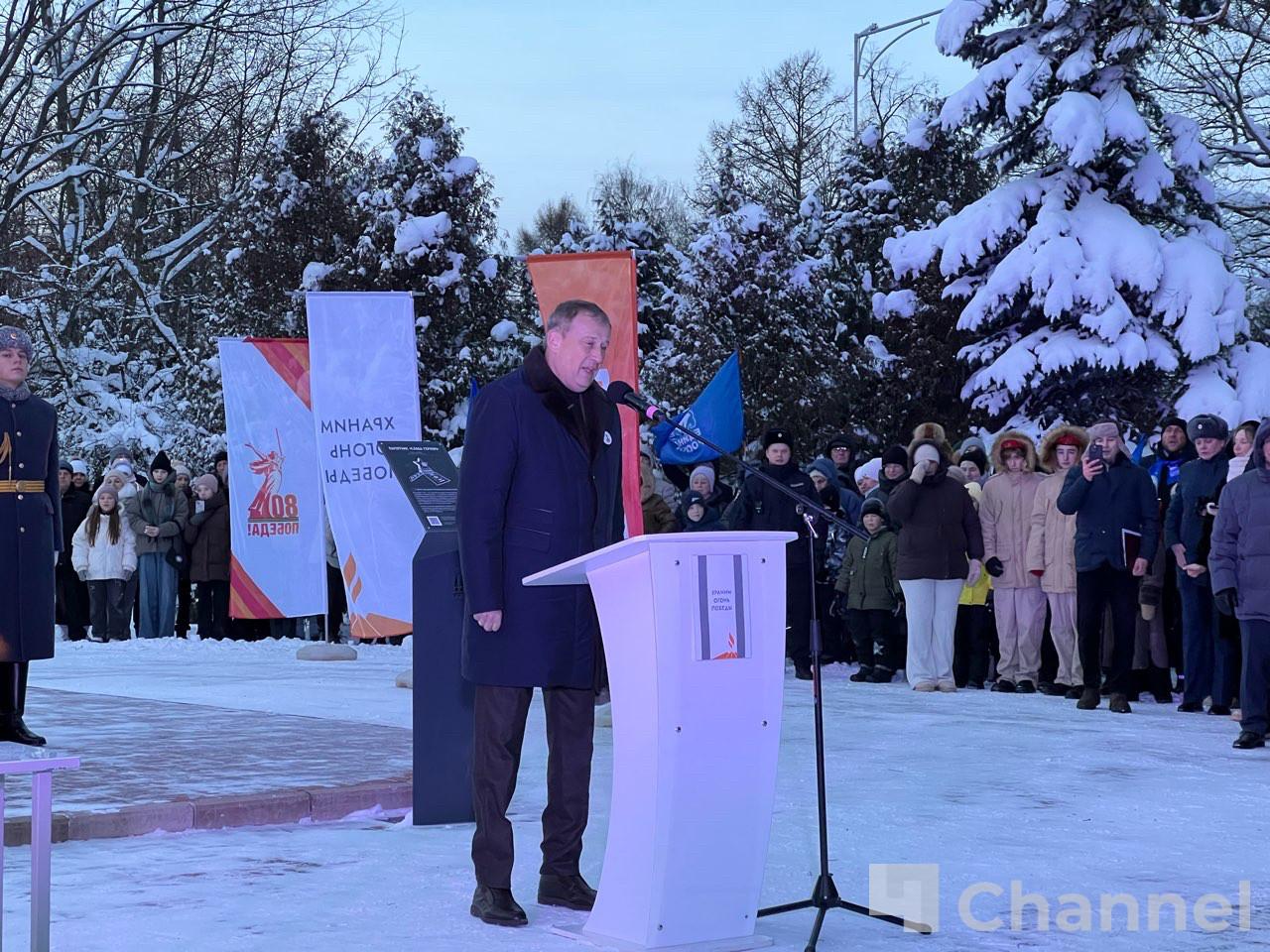 В Тихвине зажгли Огонь Памяти на мемориале «Слава Героям» В Тихвине зажгли Огонь Памяти на мемориале «Слава Героям»