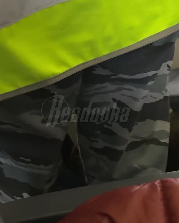 Во Внуково пассажиры уже 6 часов задыхаются в самолете от паров антиобледенителя без возможности выйти