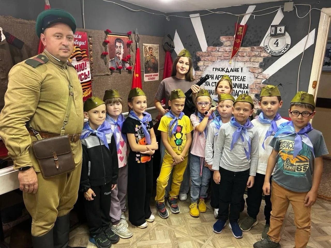 В Киришском районе установили памятные таблички на местах деревень, уничтоженных в годы Войны В Киришском районе установили памятные таблички на местах деревень, уничтоженных в годы Войны