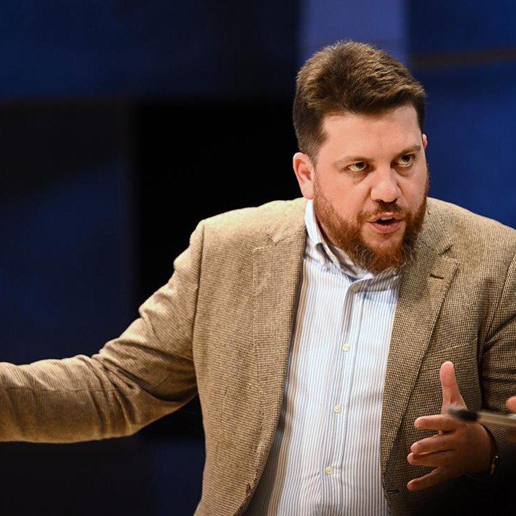 Сергей Колясников: Беглолиберала Леню Волкова выписали из рукопожатных за критику пришибленного ВС РФ укронациста РДК Капустина