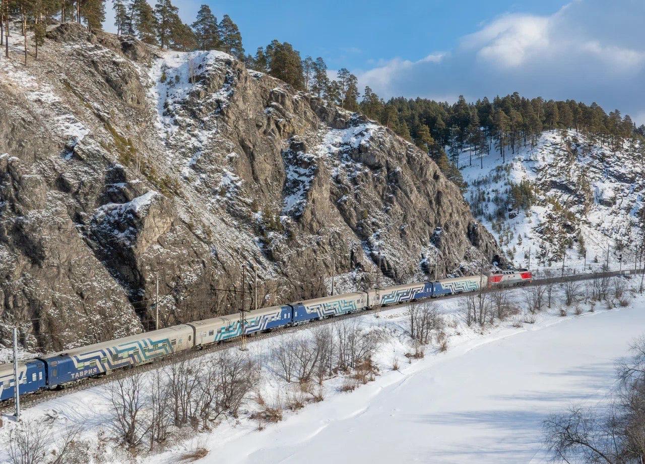 Продажа билетов на поезда "Таврия" возобновится с 22 марта