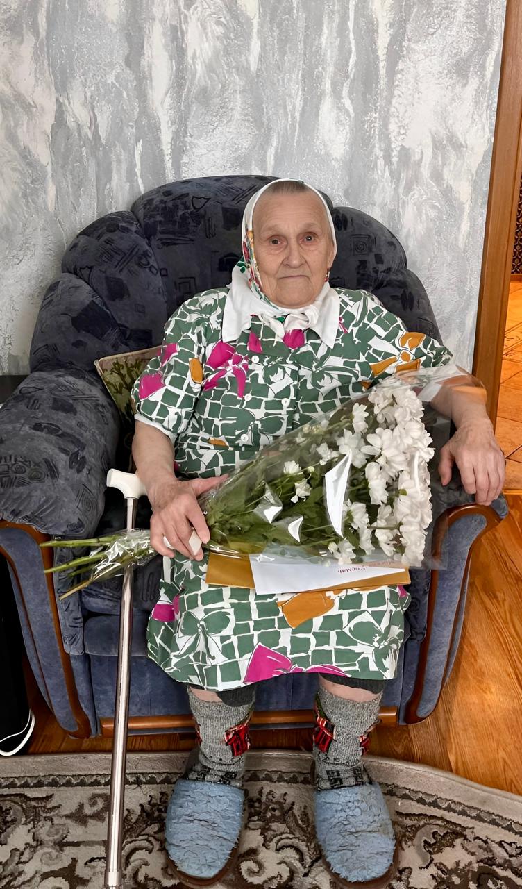 Жительница Гатчины Мария Семенова отпраздновала 102-летие