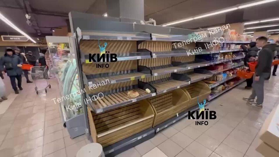 В Киевских супермаркетах начались проблемы с потребительской паникой на фоне блэкаута