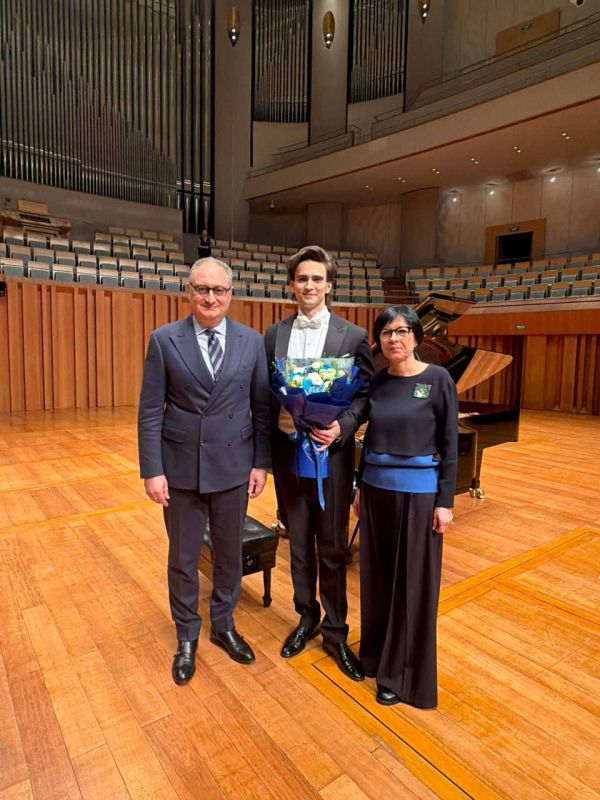 14 ������ ������� ���������� �������-������� ������ ��������� ������ ����� �� ������� ��� ������� ��������� � ��������� ������� ������