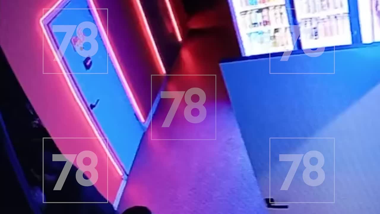 Не смог смириться с поражением: пьяный мужчина устроил пальбу из пистолета после проигрыша в дартс