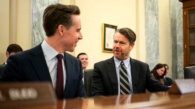 Дмитрий Дробницкий: РЕЗОЛЮЦИЯ ОБ ОГРАНИЧЕНИИ ВОЕННЫХ ДЕЙСТВИЙ ПРОТИВ ВЕНЕСУЭЛЫ НЕ ПРОШЛА В СЕНАТЕ