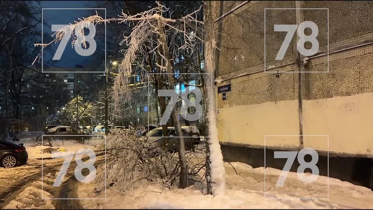 И вот такую «зимнюю сказку» оставил после себя столб воды в Невском районе