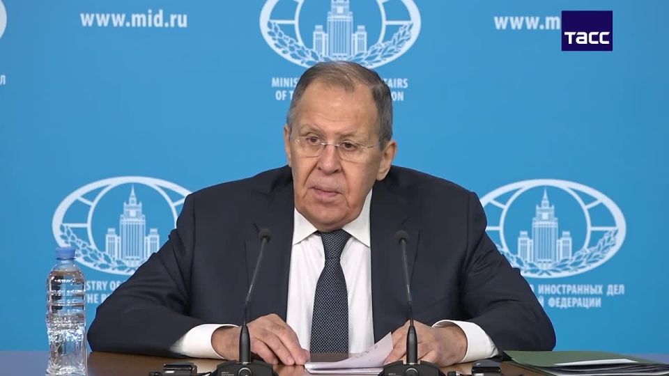 КНДР оказала России братскую помощь в освобождении Курской области от боевиков с Украины, заявил Лавров