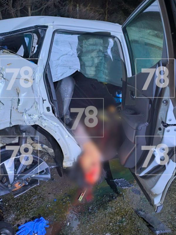 Около 15 тонн топлива вылилось на землю из цистерны на трассе «Кола»