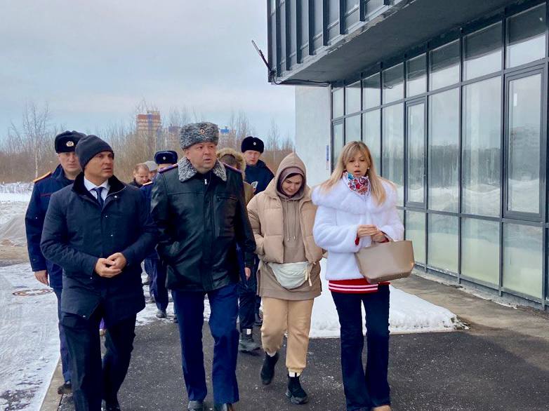 Руководитель Главного следственного управления провел выездной прием участников долевого строительства апарт-отеля