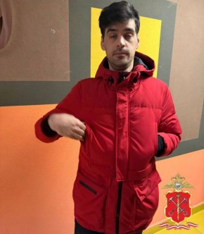 Полиция задержала "дропа-гастролера" из Красноярского края, помогавшего мошенникам обмануть жительницу Пушкина