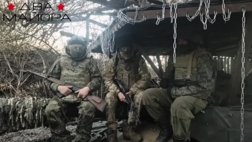 Два майора: Сбор на Запорожский фронт. Танкистам 218-го гвардейского танкового полка нужна народная поддержка! Чтобы повысить мобильность подразделения, а также заранее разведывать маршруты движения техники с воздуха...