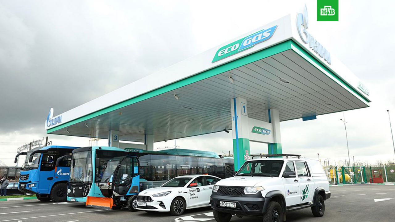 Губернатор Петербурга и глава «Газпрома» провели межведомственный совет Губернатор Петербурга и глава «Газпрома» провели межведомственный совет