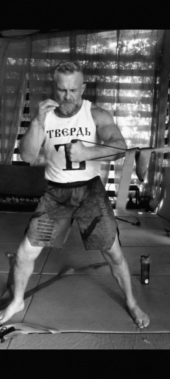 Сергей Колясников: ТВЕРДЬ-Ъ - тренировочная система для обычных людей необычной эффективности! Сергей Колясников: ТВЕРДЬ-Ъ - тренировочная система для обычных людей необычной эффективности!