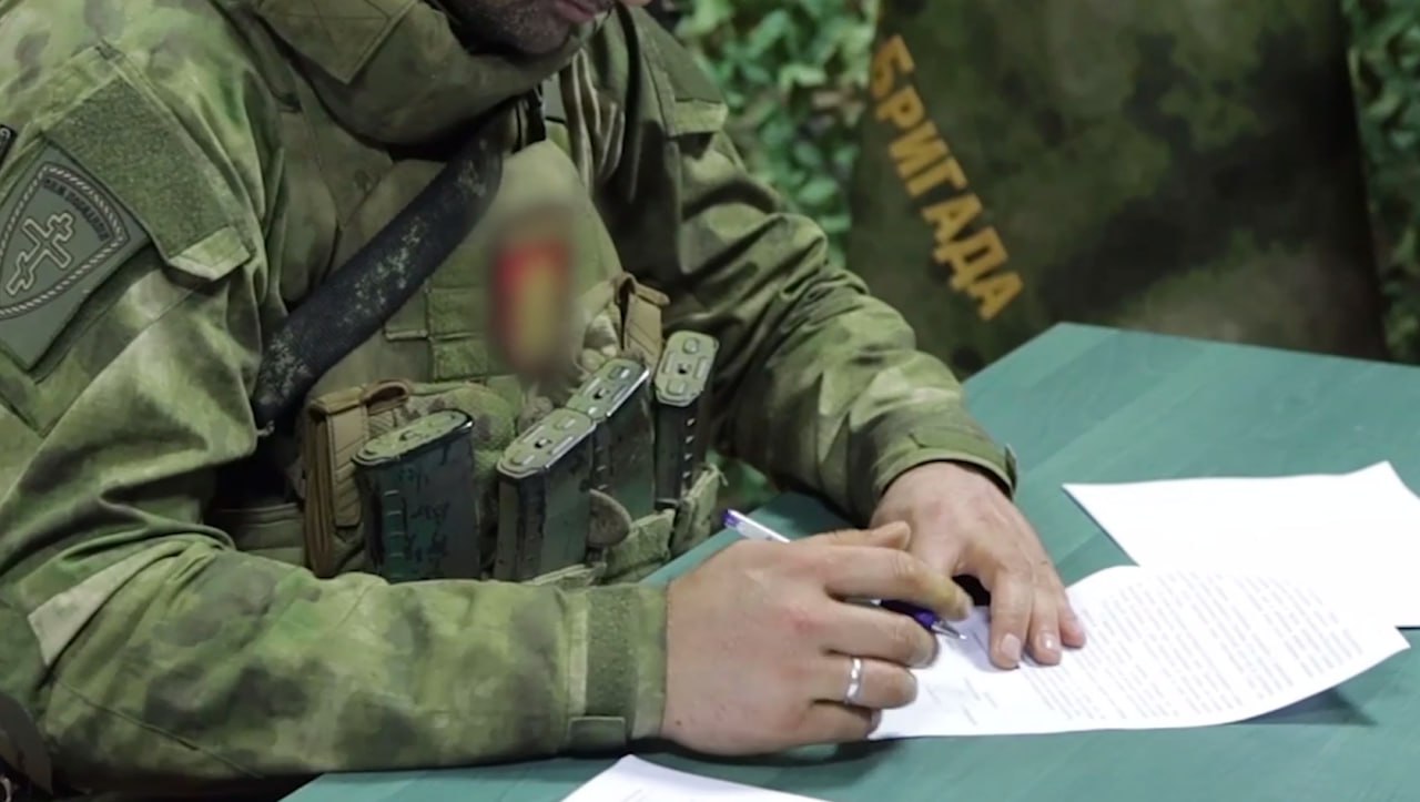 1 В Санкт-Петербурге увеличили выплаты контрактникам до 3 млн рублей