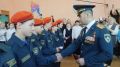 Учеников 8 классов пожарно-спасательного профиля из школы 454 Колпинского района торжественно посвятили в кадеты