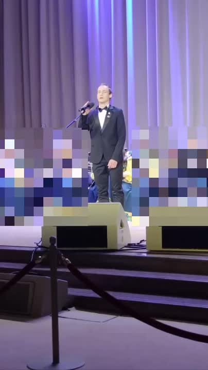 «Будет резонанс, если за мной придут»: актер Дзюба устроил провокацию в храме Христа Спасителя