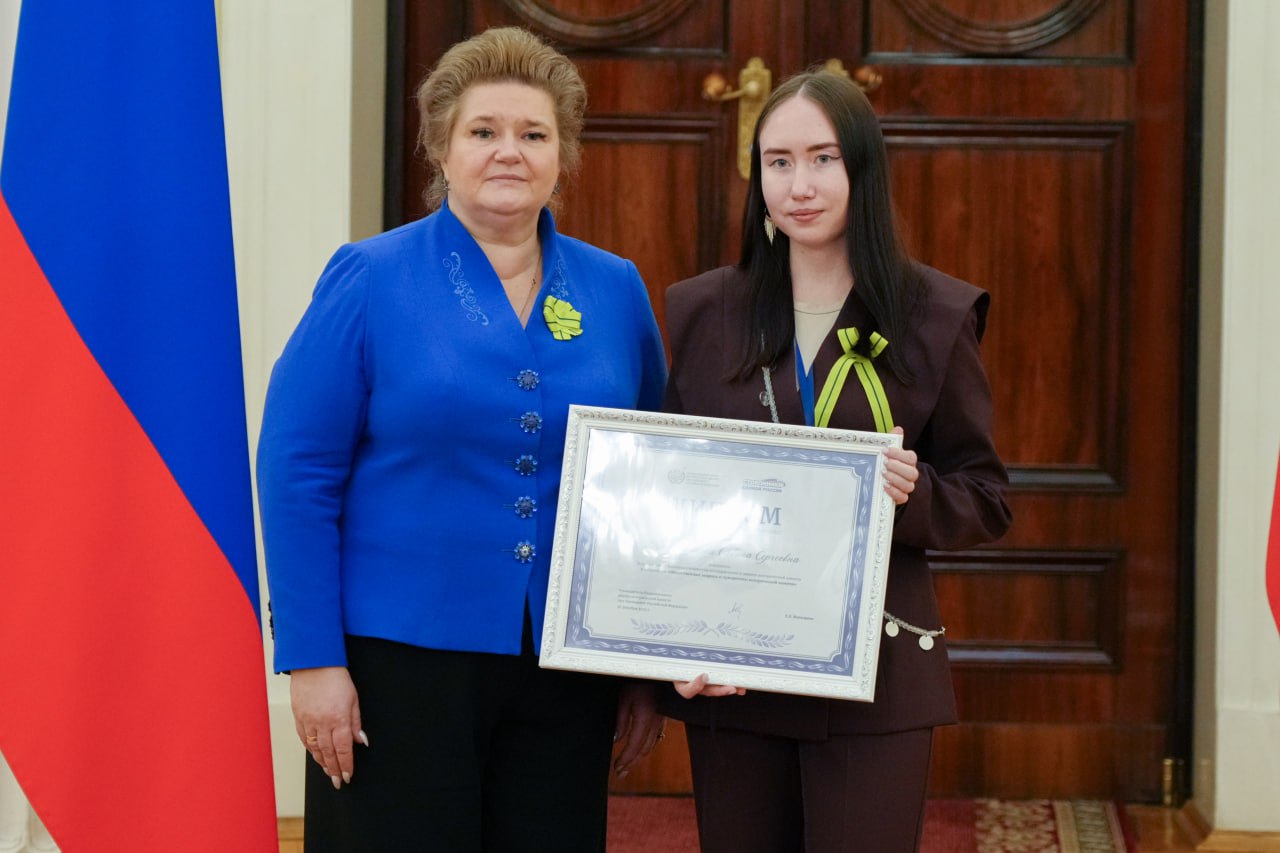 Александр Бельский поздравил победителей Всероссийского конкурса инициатив по сохранению исторической памяти Александр Бельский поздравил победителей Всероссийского конкурса инициатив по сохранению исторической памяти