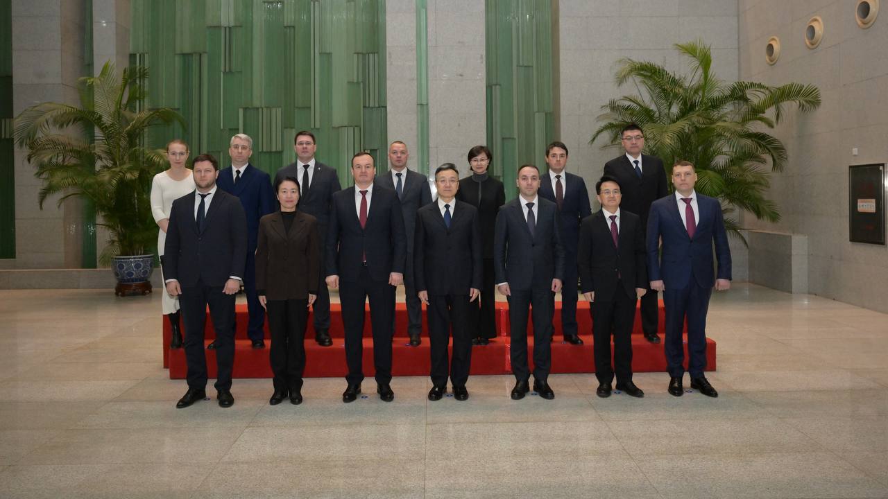 Прокурор г. Санкт-Петербурга Виктор Мельник в составе делегации прокуратуры Российской Федерации посетил Китайскую Народную Республику Прокурор г. Санкт-Петербурга Виктор Мельник в составе делегации прокуратуры Российской Федерации посетил Китайскую Народную Республику