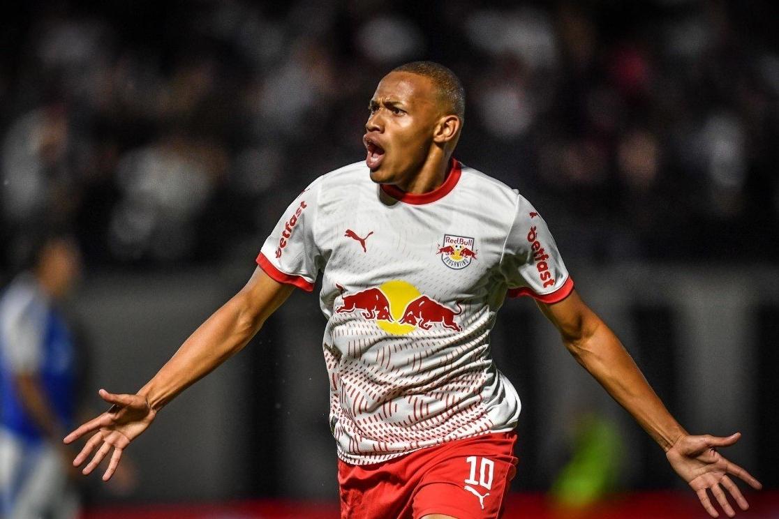 Джон Джон будет получать в "Зените", по нашей информации, чуть больше миллиона евро в год