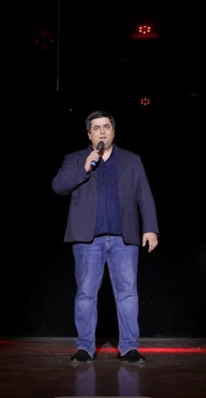 Салют! С вами Александр Ромашов и проект «Музыка для СВОих» при поддержке Telegram-канала «Мир Михаила Онуфриенко»