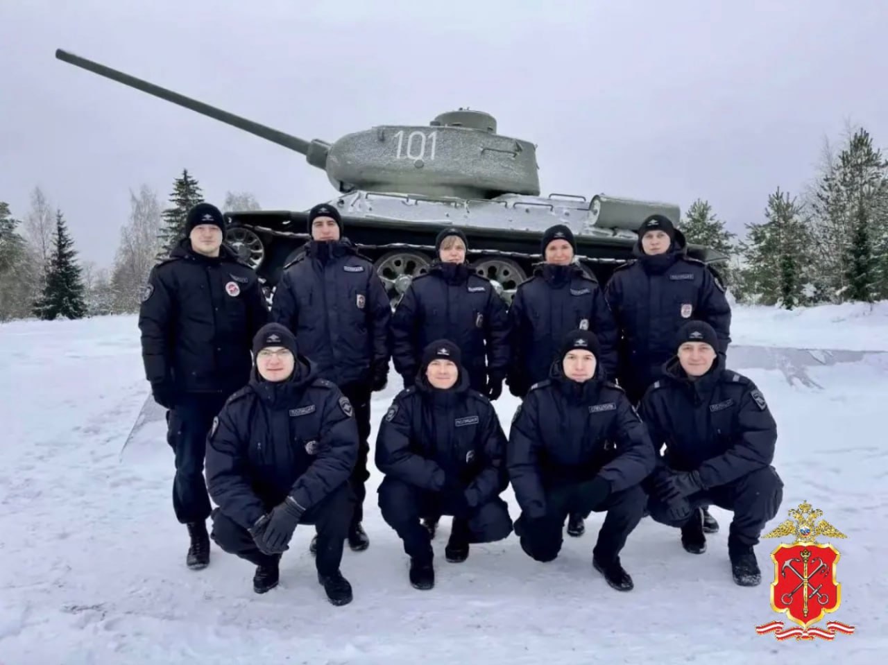 Полиция Петербурга продолжает участие в памятных мероприятиях, посвященных 82 - ой годовщине полного освобождения Ленинграда от фашистской блокады Полиция Петербурга продолжает участие в памятных мероприятиях, посвященных 82 - ой годовщине полного освобождения Ленинграда от фашистской блокады