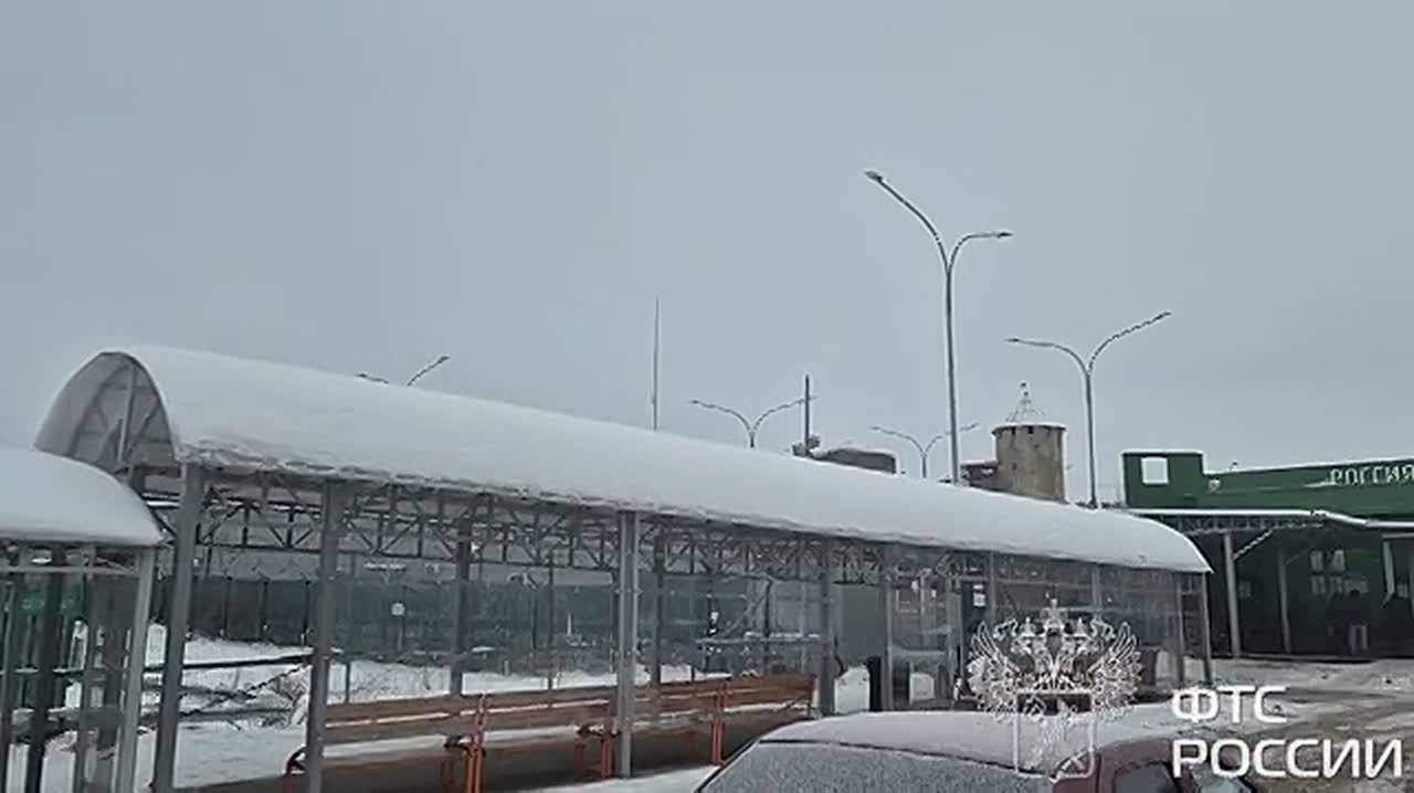 На МАПП "Ивангород" задержан гражданин Украины, пытавшийся дать взятку