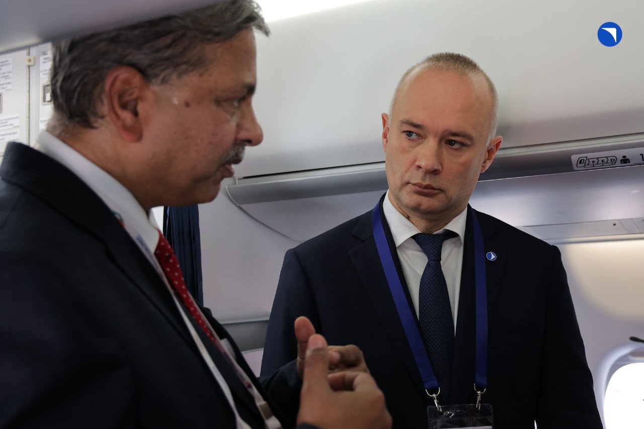 ОАК и корпорация HAL подписали договор о совместной деятельности, регламентирующий сотрудничество по производству Superjet-100 в Индии ОАК и корпорация HAL подписали договор о совместной деятельности, регламентирующий сотрудничество по производству Superjet-100 в Индии