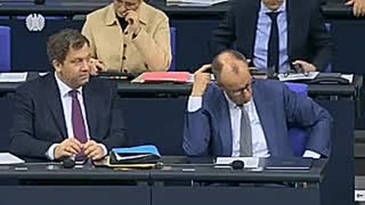 Очень сильно переживает за Украину