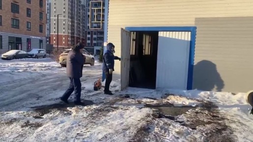 Чиновники сносят шиномонтаж и торговые точки на Дальневосточном проспекте