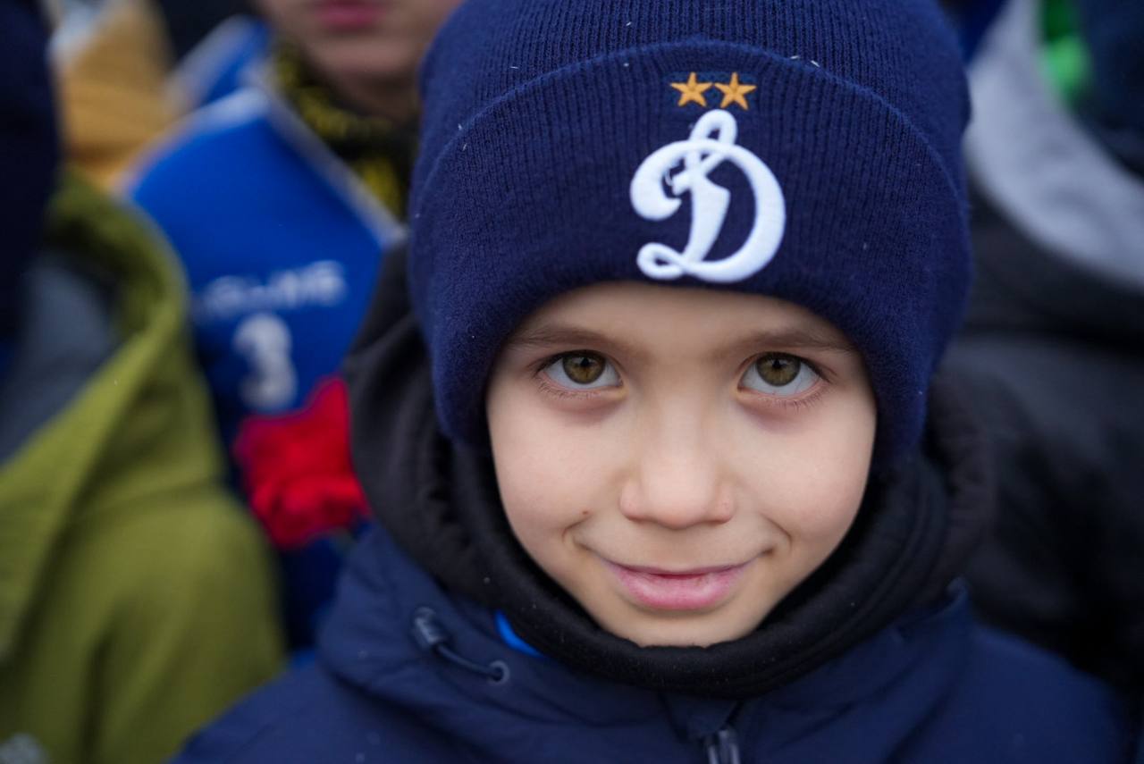 Спикер парламента Александр Бельский и Губернатор города Александр Беглов возложили цветы к Памятнику футболистам блокадного Ленинграда Спикер парламента Александр Бельский и Губернатор города Александр Беглов возложили цветы к Памятнику футболистам блокадного Ленинграда