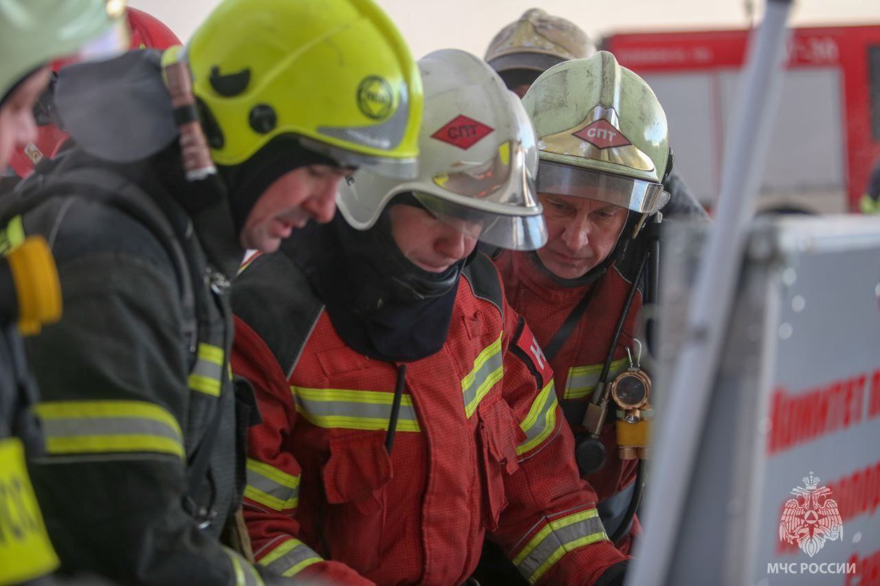 1 февраля исполняется. год службе пожаротушения Санкт-Петербурга 1 февраля исполняется. год службе пожаротушения Санкт-Петербурга