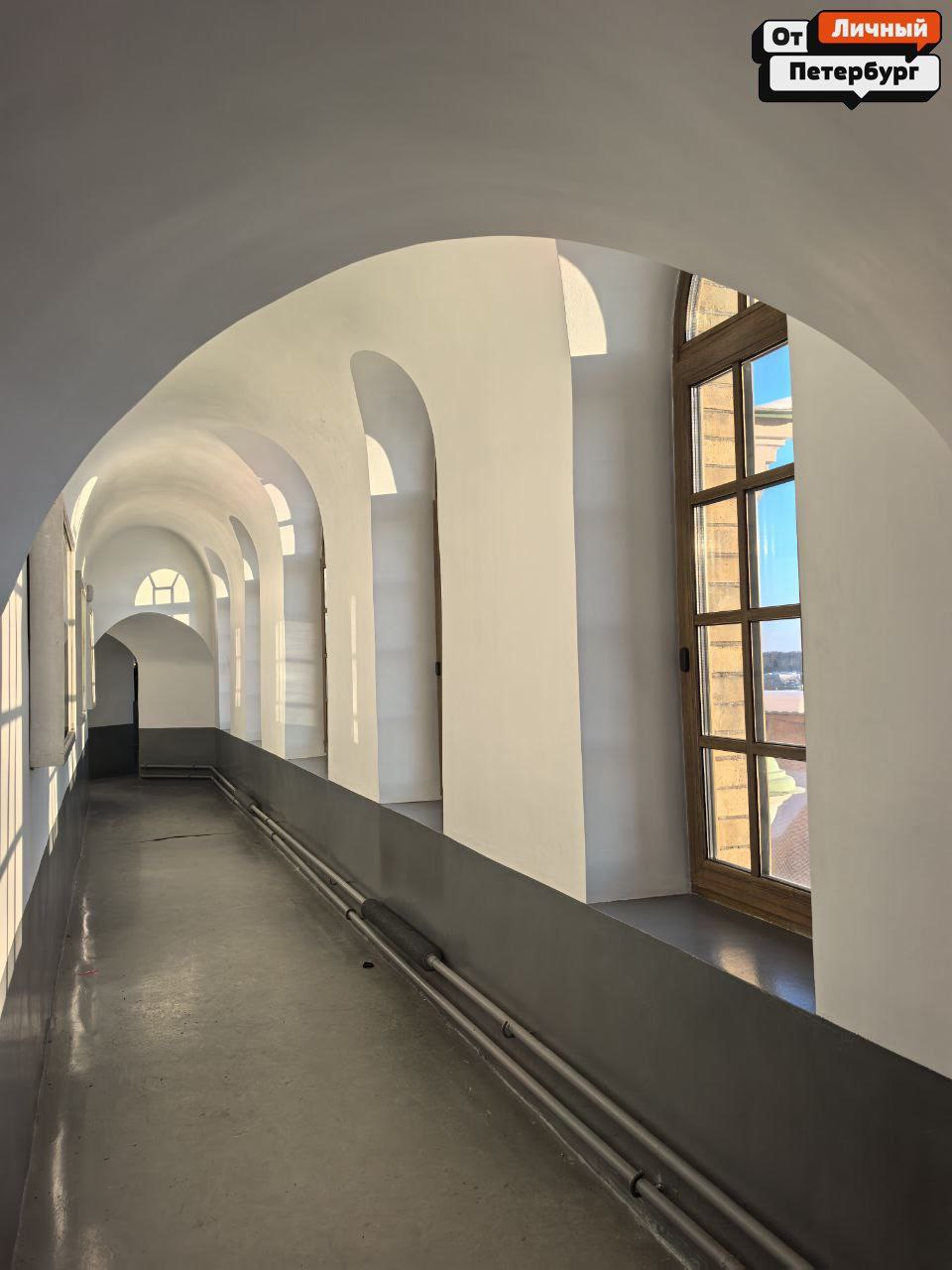 Этот вид вы точно не забудете: обзорная площадка Собора Петра и Павла в Петергофе Этот вид вы точно не забудете: обзорная площадка Собора Петра и Павла в Петергофе