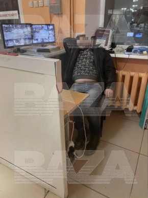 Спящий охранник и штрафы за нарушения правил безопасности: Что известно об уфимской гимназии, где девятиклассник устроил стрельбу