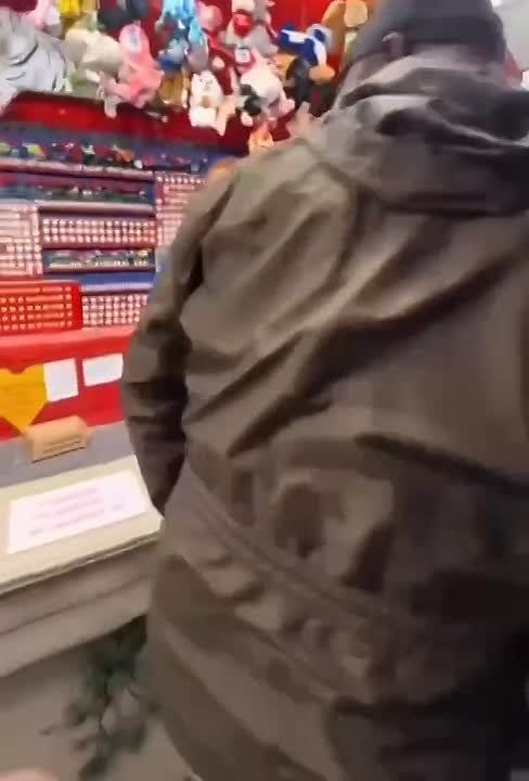 Ничего особенного. Просто мигрант решил поразвлечься на ярмарке выходного дня в Мюнхене