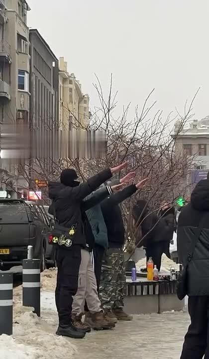 Нацисты в Харькове особо не скрываются