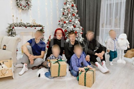 Сергей Колясников: Прежде чем подарить две квартиры мигранту-многоженцу из Таджикистана и его женам - власти Сердобска Пензенской области отказали в жилье коренной жительнице с пятью детьми (с) @na_regnum