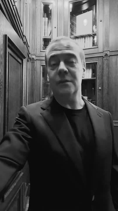 Дмитрий Медведев: Воскресное