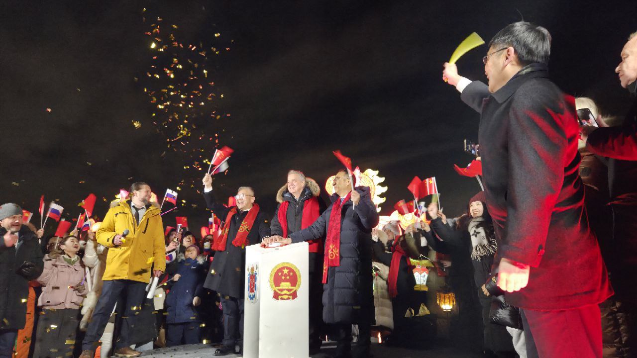 В Петербурге готовятся к наступлению китайского Нового года В Петербурге готовятся к наступлению китайского Нового года