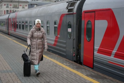 Поезда на Московском направлении задерживаются из-за провисания контактного провода