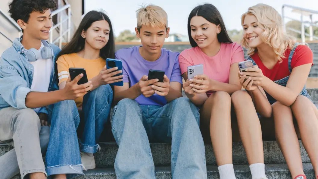 Технологическая платформа Авито запускает новый интерактивный тренажер «Анализ данных: как алгоритмы помогают находить нужное каждому» в рамках всероссийского образовательного проекта «Урок цифры» (урокцифры.рф)