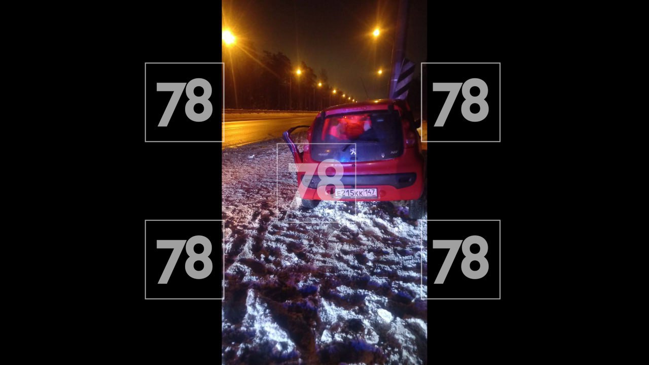 Иномарка влетела в столб на трассе «Кола» Иномарка влетела в столб на трассе «Кола»