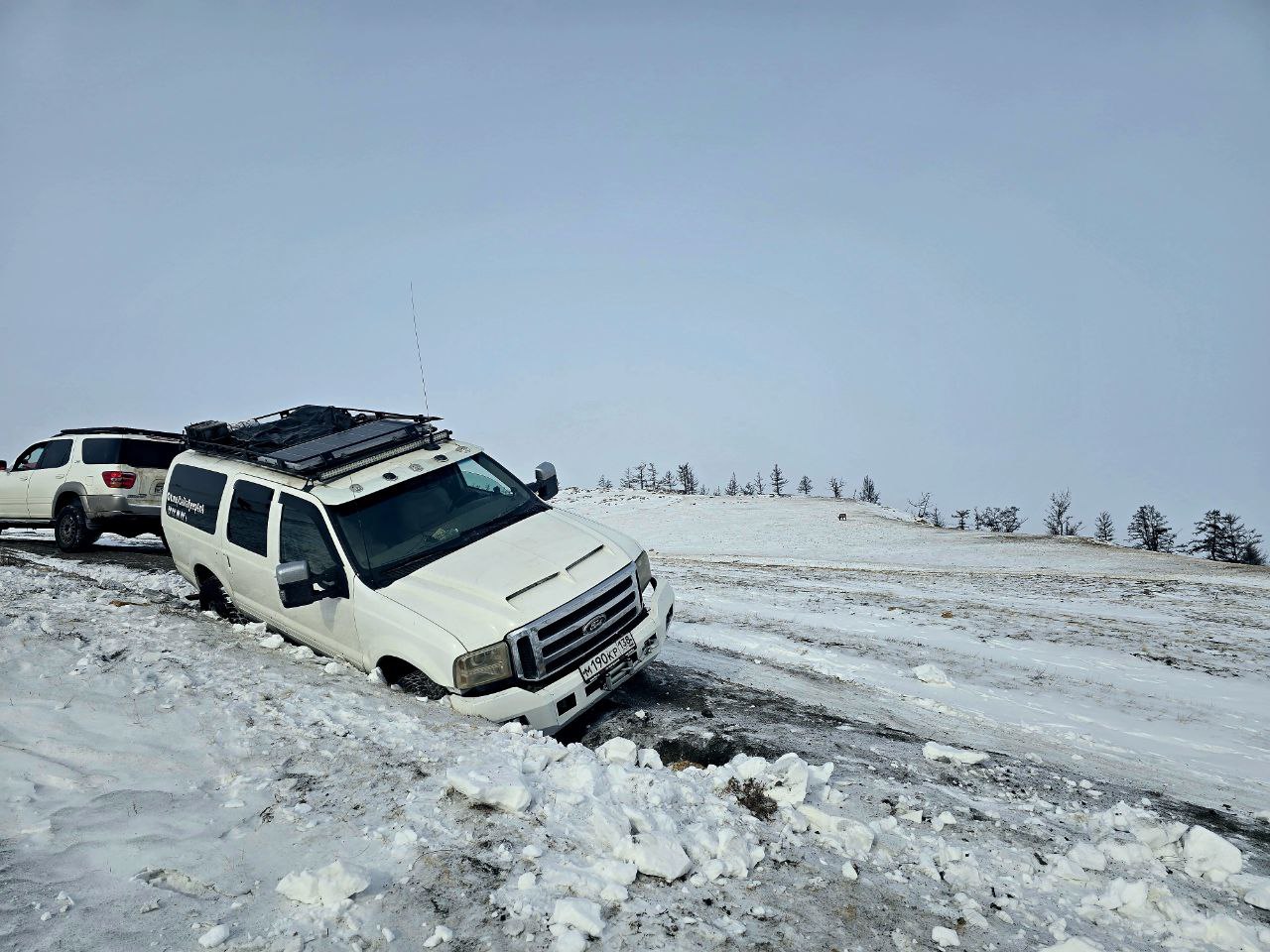 Сергей Колясников: По пути выдернули здоровенный джип, попавший в промоину Сергей Колясников: По пути выдернули здоровенный джип, попавший в промоину