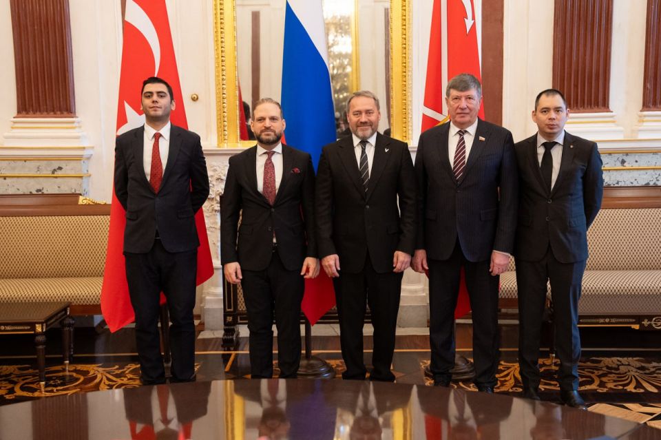 ������ ���������� ��������� �������� ���������� � ����������� �������� ������ � �����-���������� ������� �������