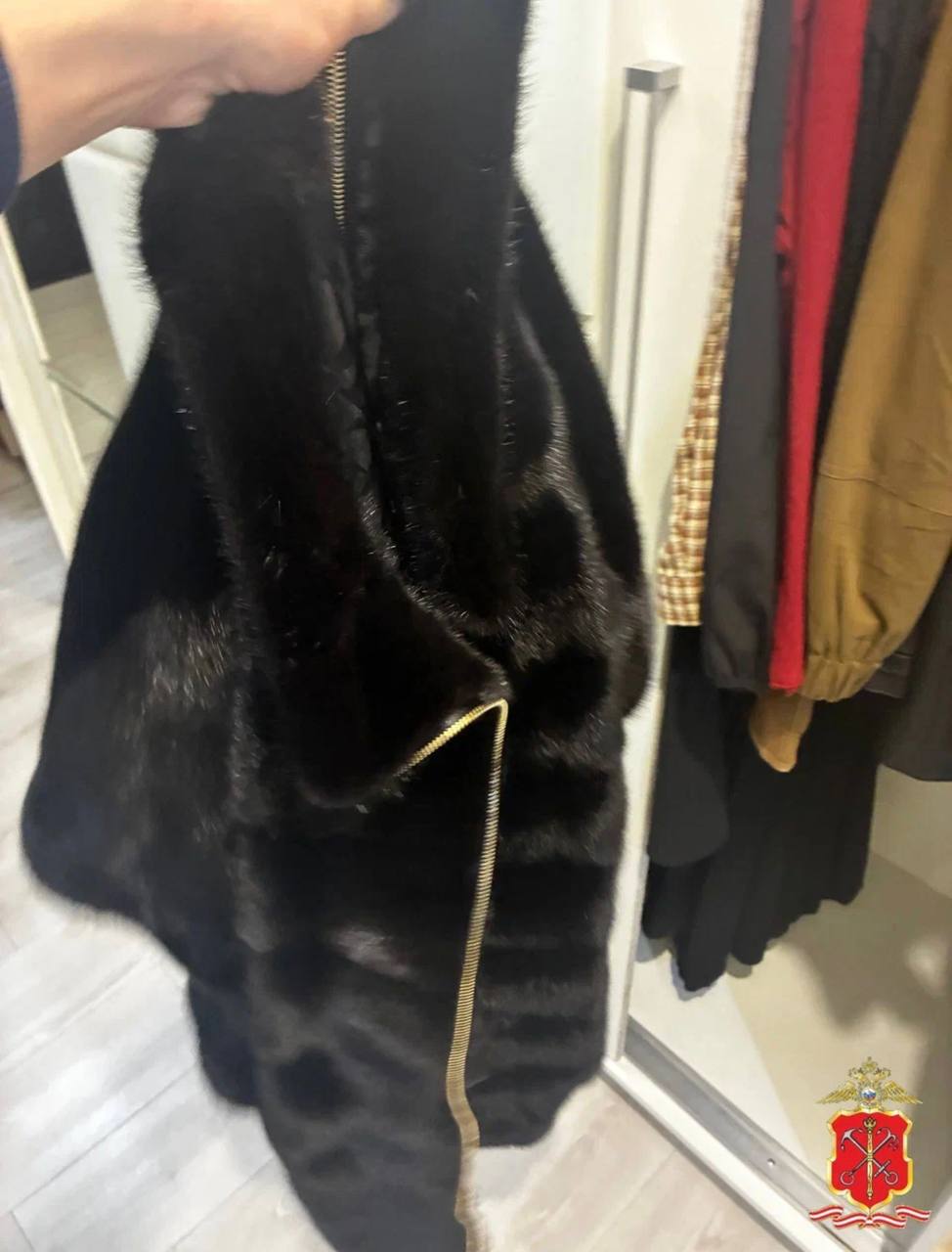 Махачкалинец обнёс квартиру в Коломягах на 14 млн рублей — день влюблённых ему испортили Махачкалинец обнёс квартиру в Коломягах на 14 млн рублей — день влюблённых ему испортили