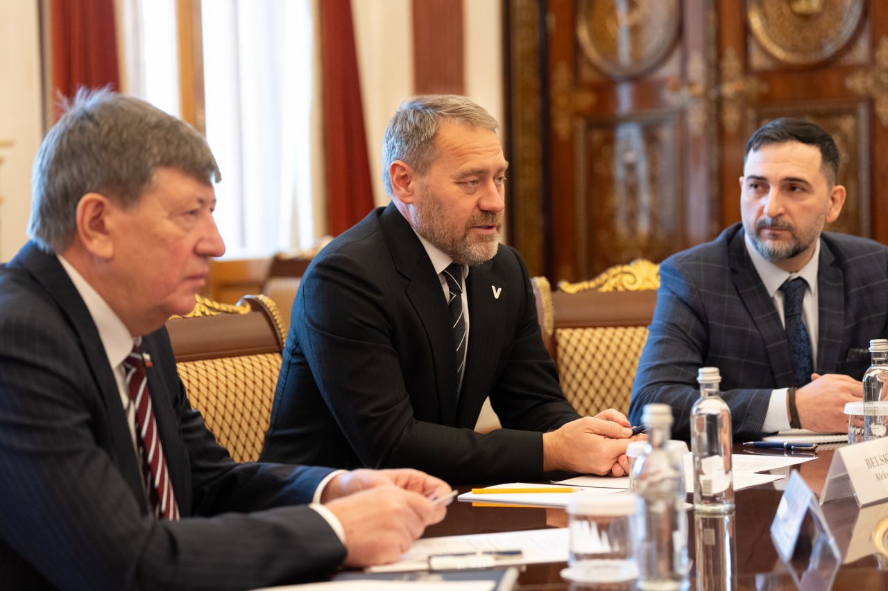 Спикер парламента Александр Бельский встретился с Генеральным консулом Турции в Санкт-Петербурге Башаром Башолом Спикер парламента Александр Бельский встретился с Генеральным консулом Турции в Санкт-Петербурге Башаром Башолом