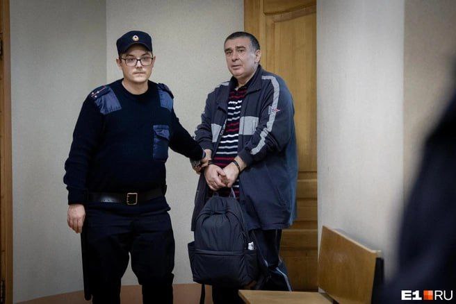 Сергей Колясников: Гособвинитель запросил сроки для членов азербайджанской диаспоры в Екатеринбурге (и этнической банды убийц в ее составе): Сергей Колясников: Гособвинитель запросил сроки для членов азербайджанской диаспоры в Екатеринбурге (и этнической банды убийц в ее составе):