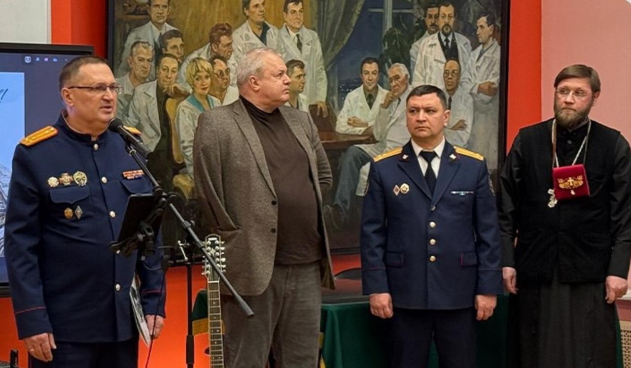 Представители Следственного комитета навестили бойцов в Военно-медицинской академии имени С.М. Кирова в Санкт-Петербурге Представители Следственного комитета навестили бойцов в Военно-медицинской академии имени С.М. Кирова в Санкт-Петербурге