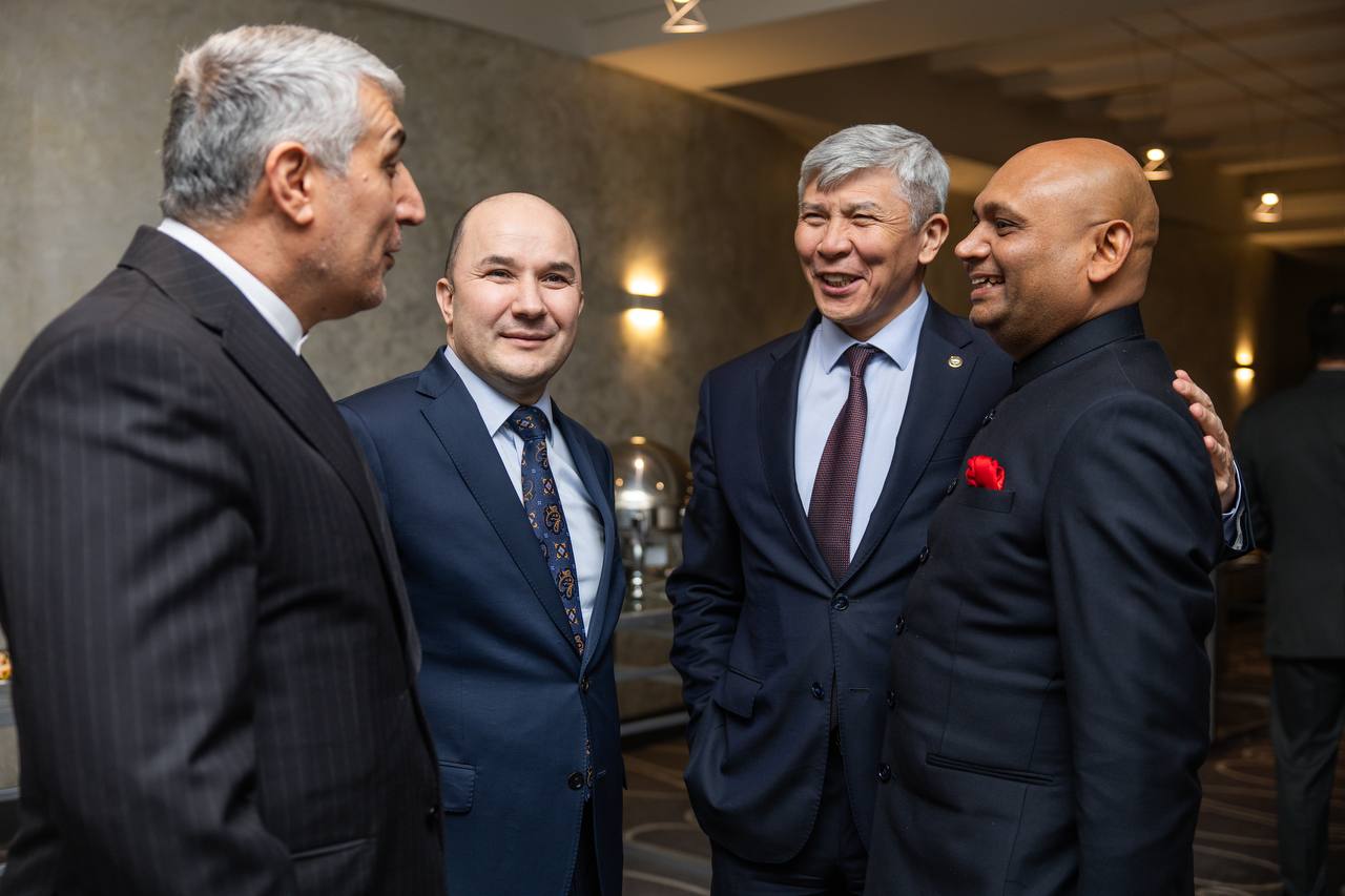 19 февраля в Баку состоялся организованный аппаратом Атташе по вопросам обороны при Посольстве России в Азербайджане государственный приём по случаю Дня защитника Отечества 19 февраля в Баку состоялся организованный аппаратом Атташе по вопросам обороны при Посольстве России в Азербайджане государственный приём по случаю Дня защитника Отечества